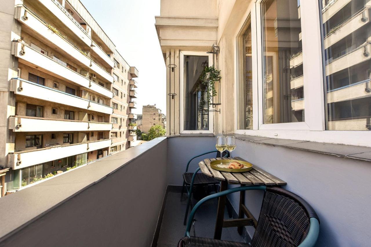 Stylish & Spacious Apartment Near The Old Town - A Touch Of History, A Dash Of Modernity Бухарест Экстерьер фото