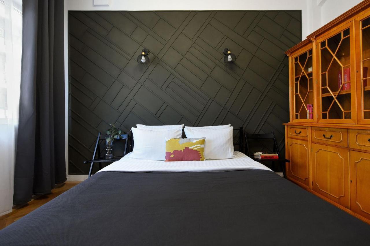 Stylish & Spacious Apartment Near The Old Town - A Touch Of History, A Dash Of Modernity Бухарест Экстерьер фото