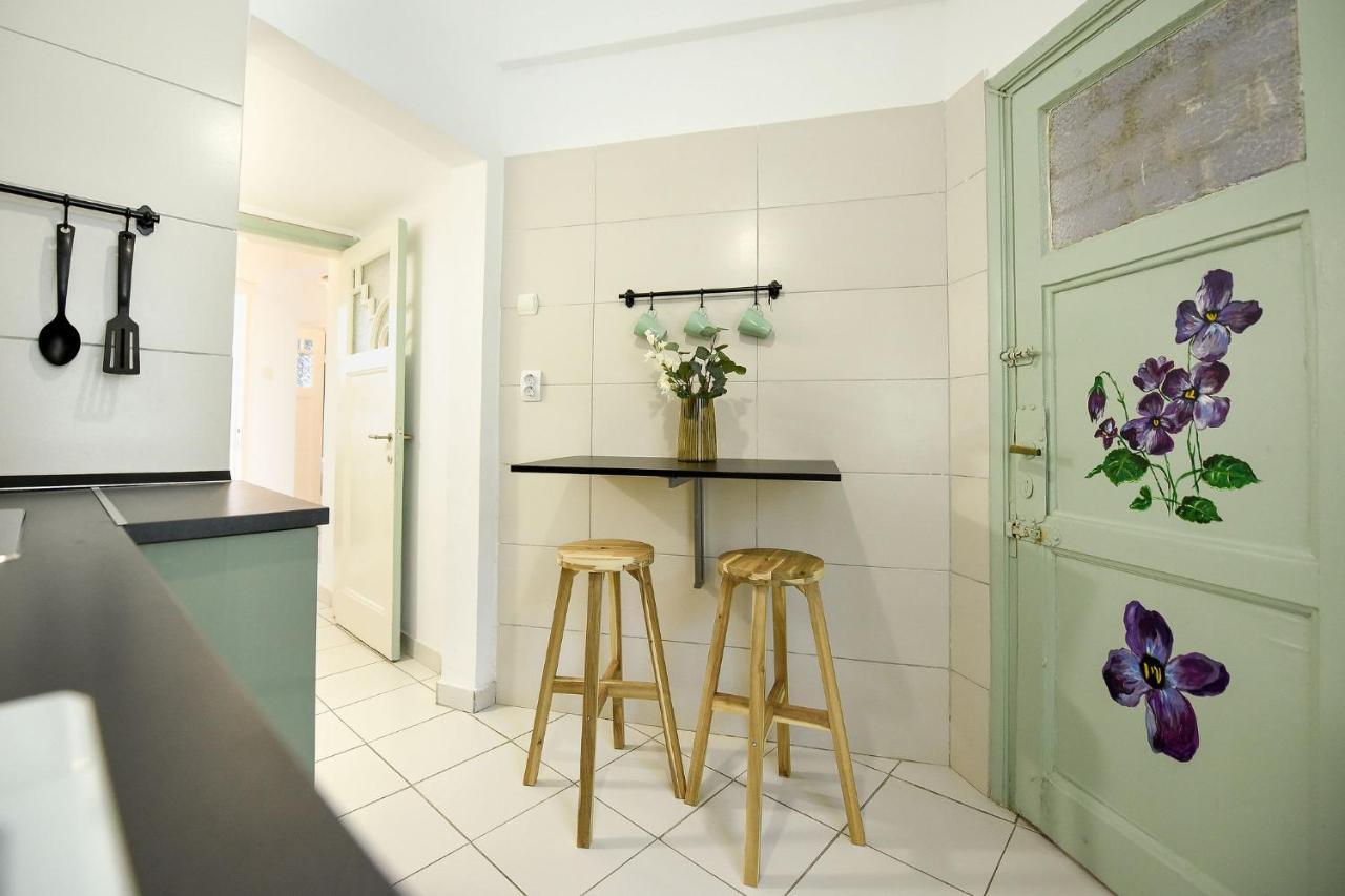 Stylish & Spacious Apartment Near The Old Town - A Touch Of History, A Dash Of Modernity Бухарест Экстерьер фото
